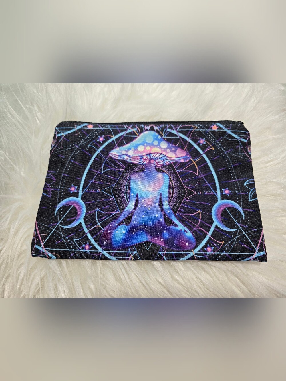 🍄 Cosmic Meditating Mushroom Zipper Pouch / Makeup Bag 🌌